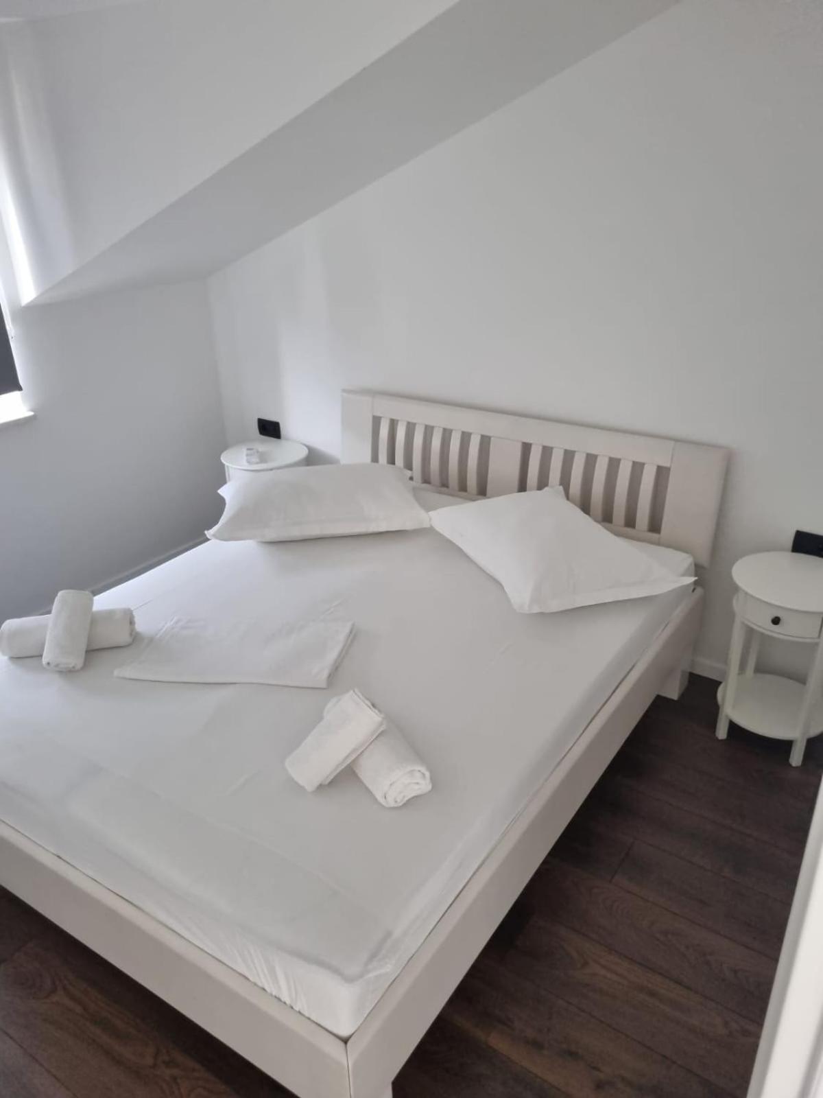 Superior Apartments Luka Bol Dış mekan fotoğraf